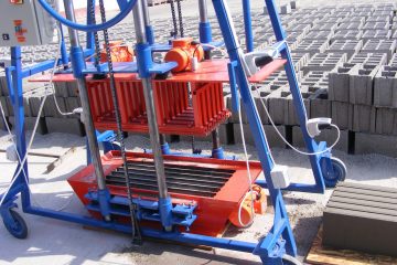 PONDEUSE UNIVERSELLE À PARPAINGS